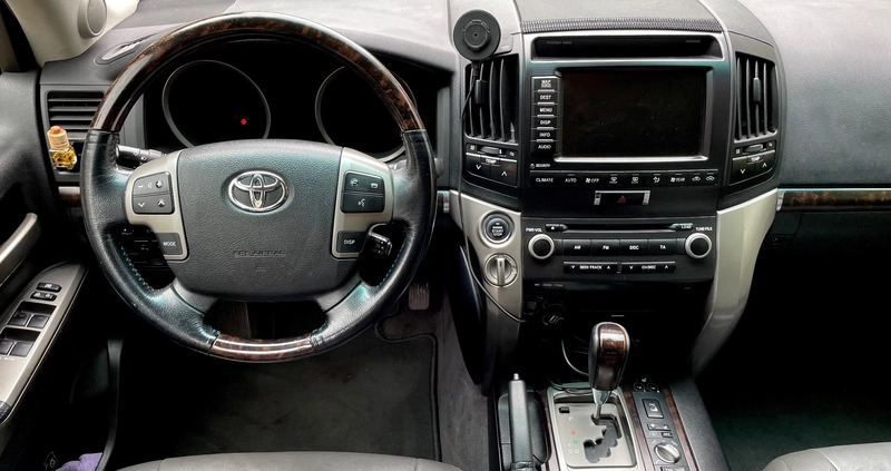 Toyota Land Cruiser cena 165000 przebieg: 234671, rok produkcji 2008 z Bolesławiec małe 137
